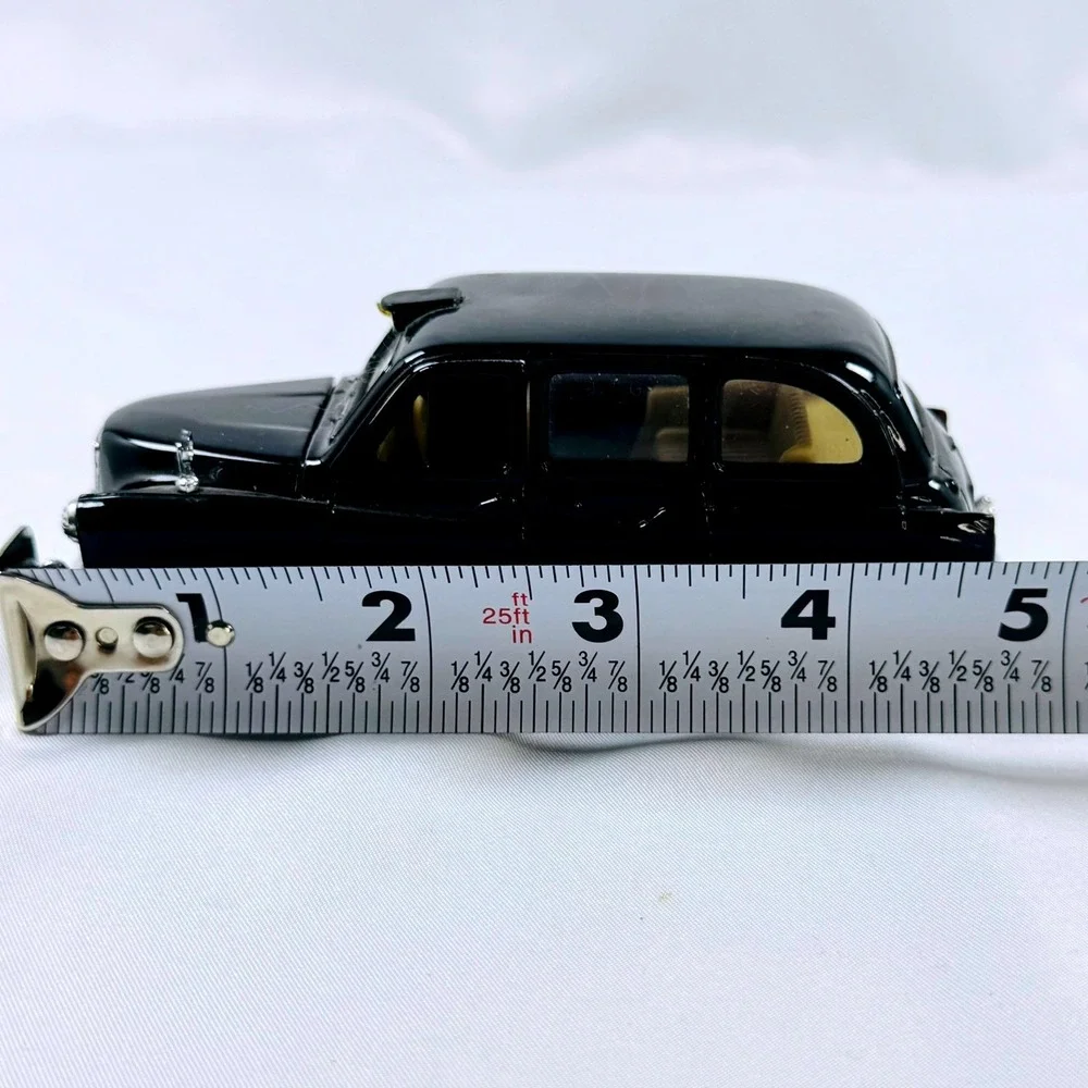 Vintage Welly London Black Taxicab Diecast Opening Doors Hood 5